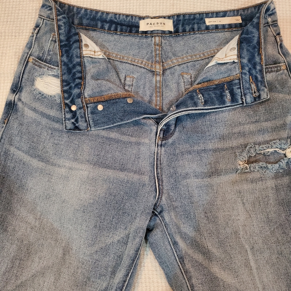 Pacsun Highwaisted mom jeans - Picture 5 of 7